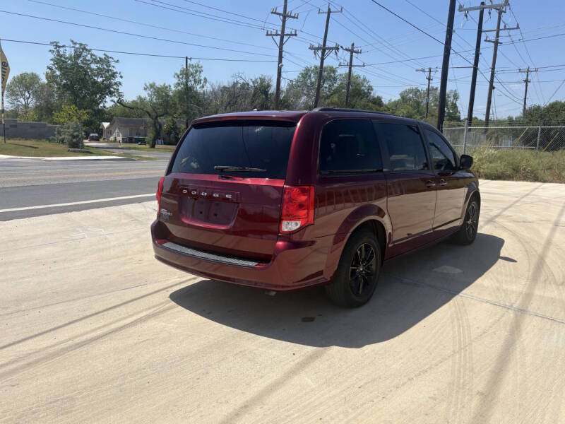 dodge grand caravan 2020 2C4RDGBG8LR202853 image dodge grand caravan 2020 2C4RDGBG8LR202853 image